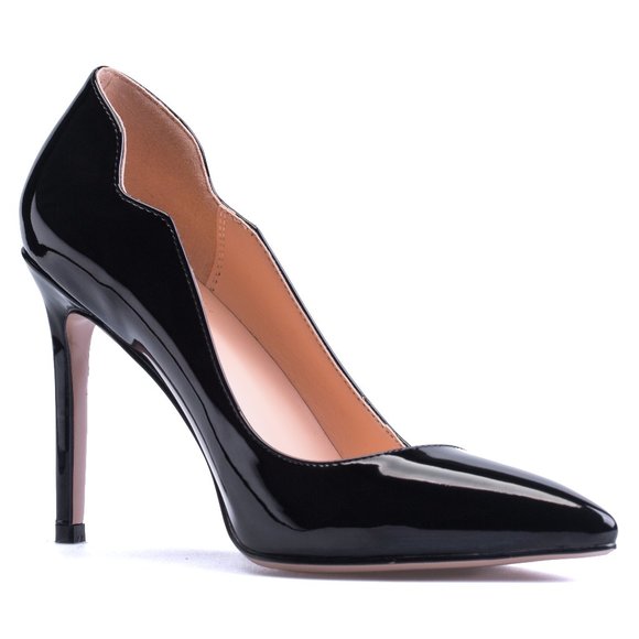 Petit Cadeau Shoes - Petit Cadeau Lavinia - Sexy Slip on Pumps with 4" Heels. Black Patent. NEW!